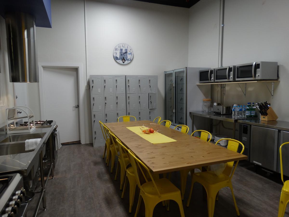 Cozzystay Accommodation Perth Buitenkant foto